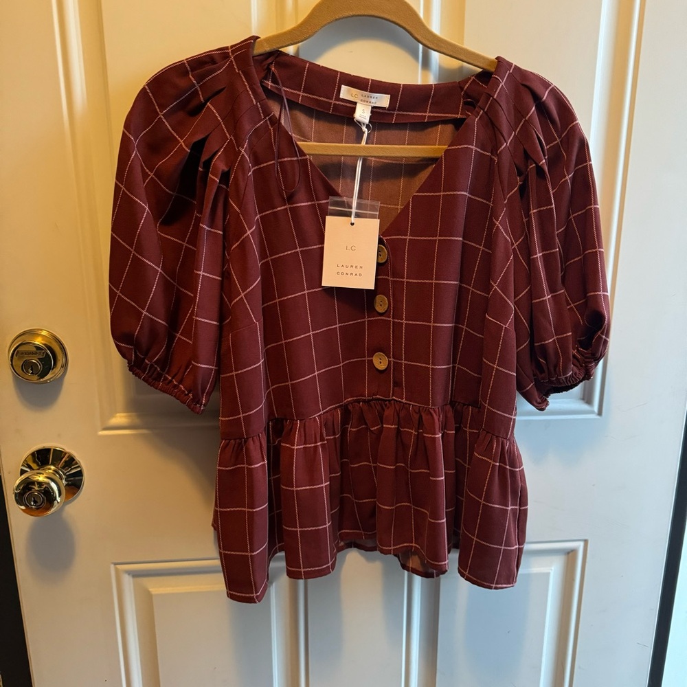 Lauren Conrad button down blouse